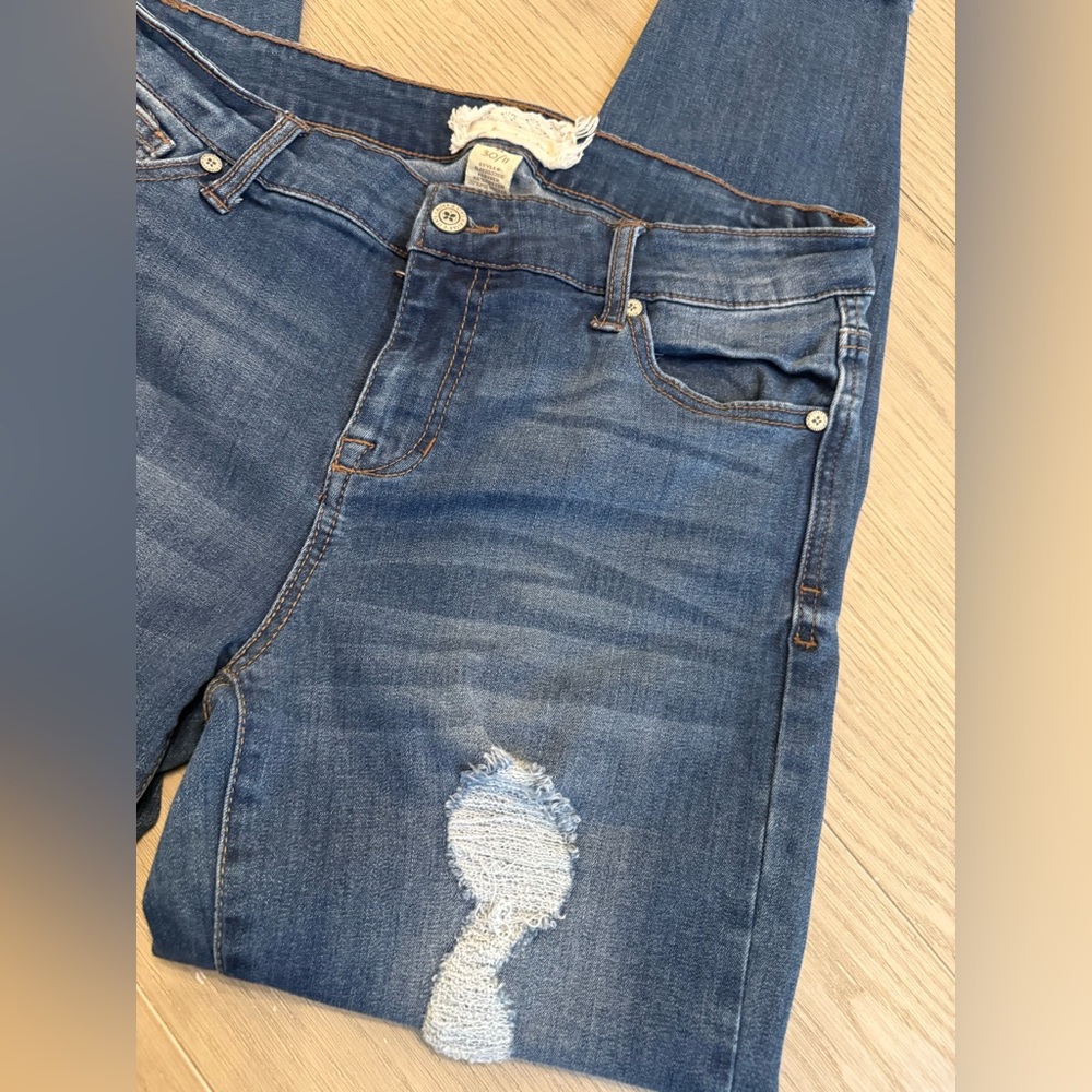 Altrar’d State Distressed Skinny Jeans size 30/11